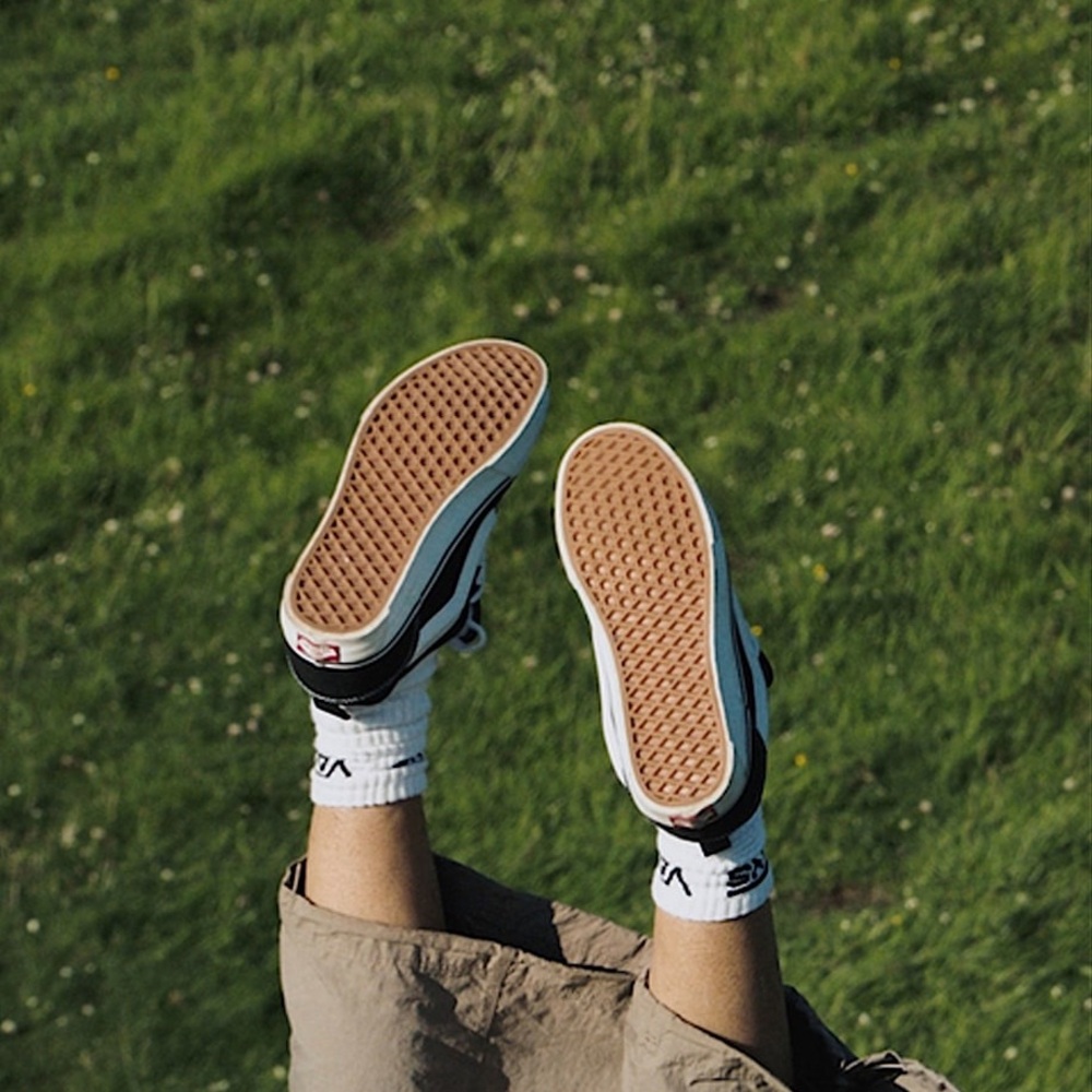 Vans • KNU Skool Classic Sneakers • Black/White Suede • Women’s 7.5 - Picture 7 of 10